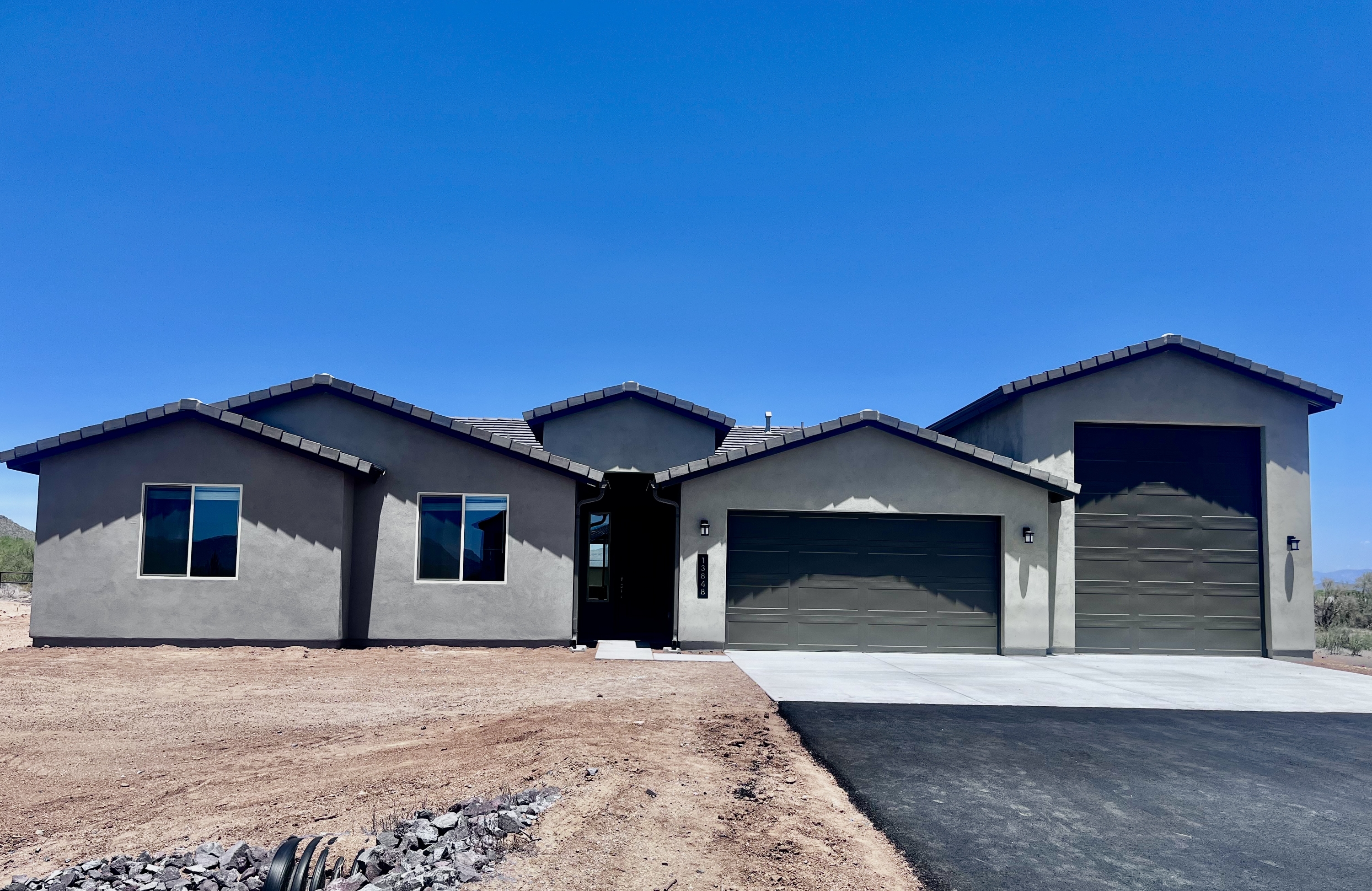 13848 East Barwick Drive