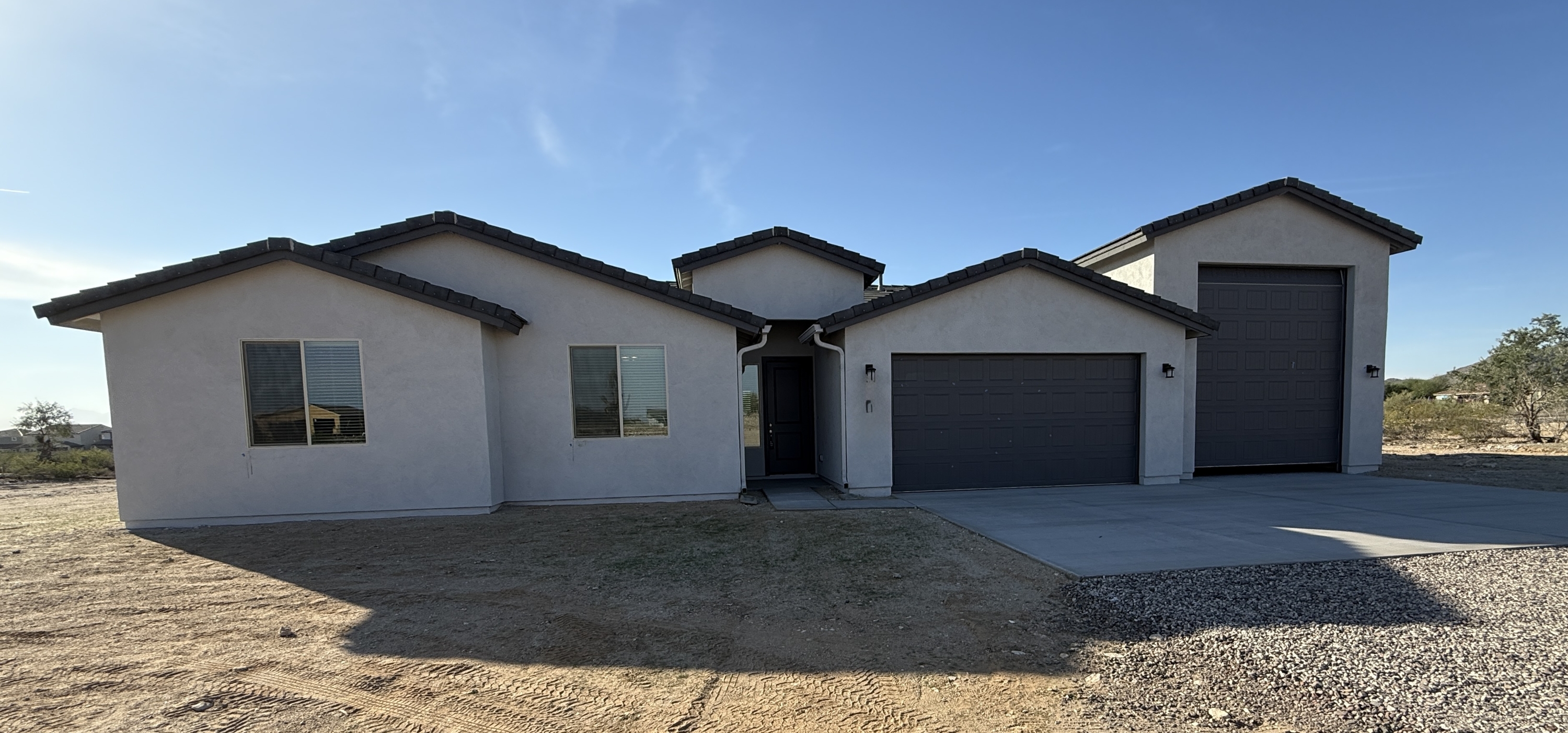 812 East Irvine Road